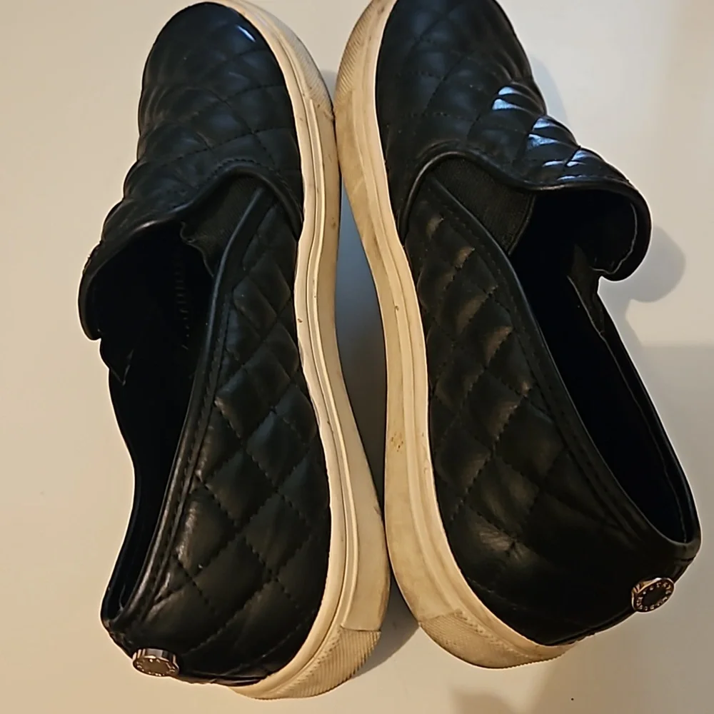 Steve Madden black quilted slip-on sneakers size 7.5